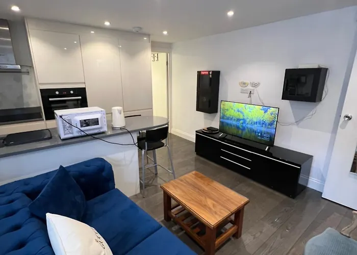Lovely Chelsea Entire Apartment London City